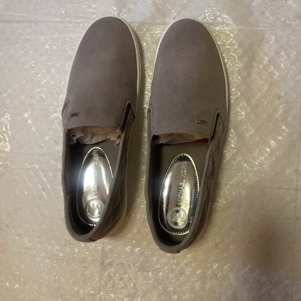 Michael Kors Women's Pearl Grey Quilted Slip-On Loafers